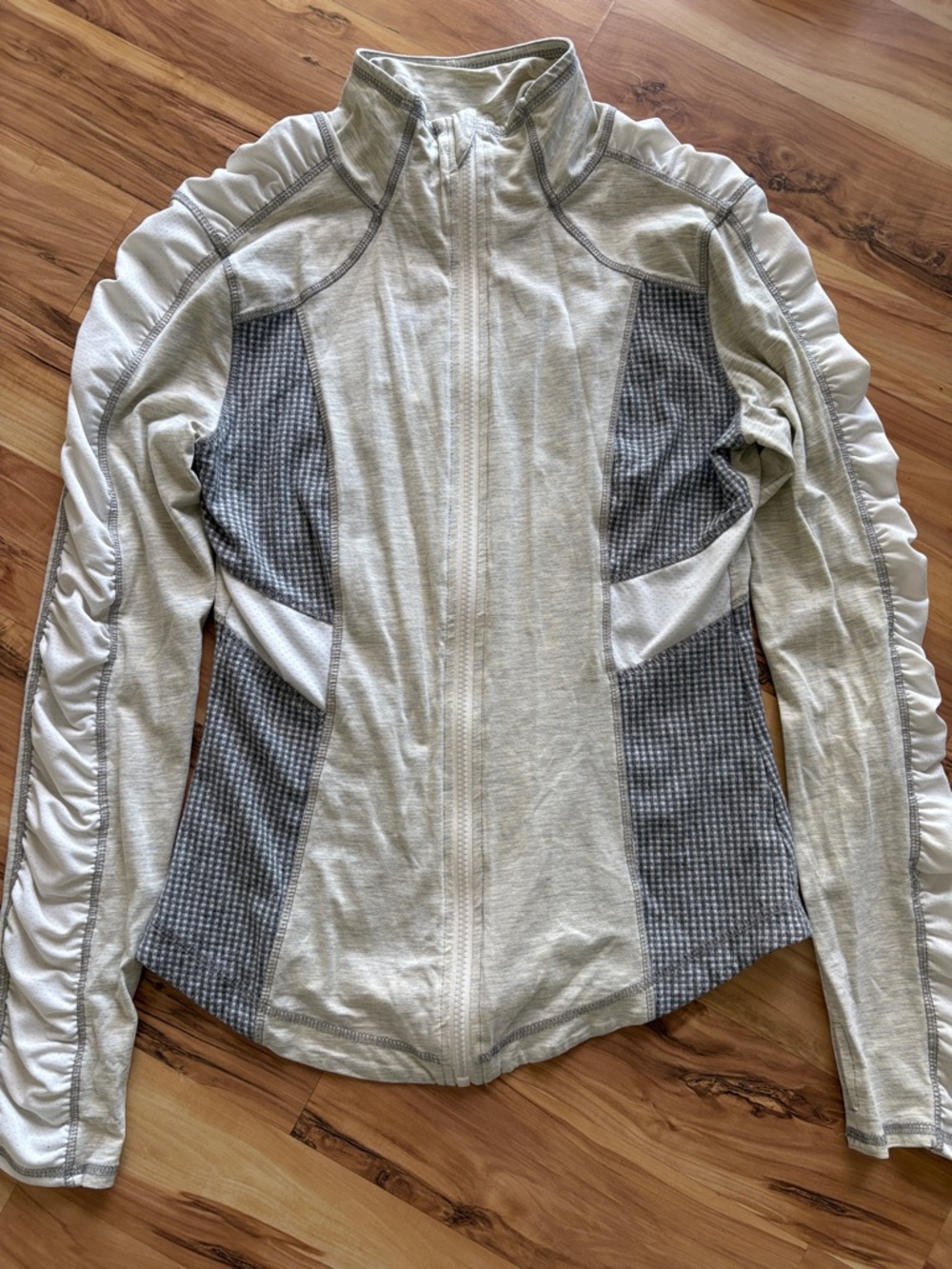 Mystree Light Gray & Dark Gray Ruched Sleeve Zip Jacket